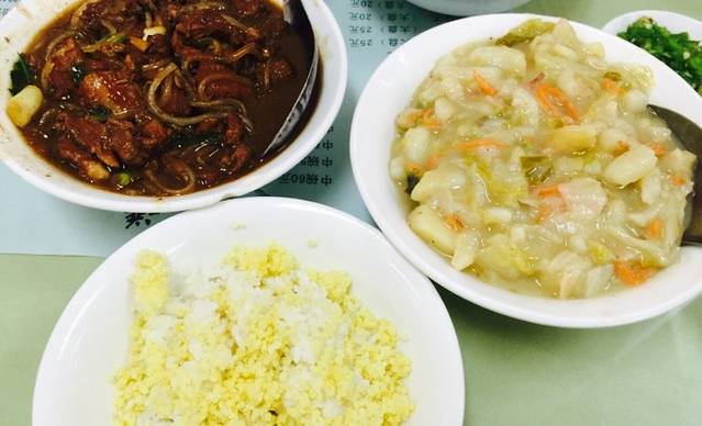 老字号吴起小炒肉黄米饭