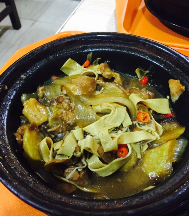 换大奖马上下载 特色:素锅 黄焖排骨 鸡肝饭 黄焖红烧肉饭 黄焖素锅