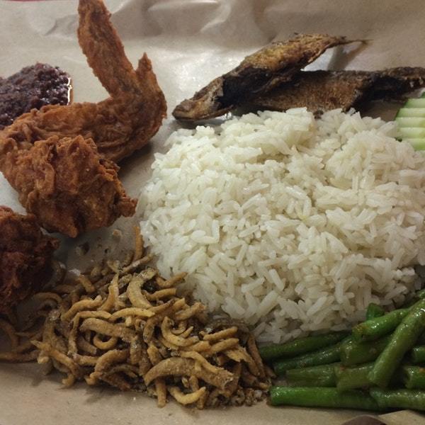 榜鹅椰浆饭中心