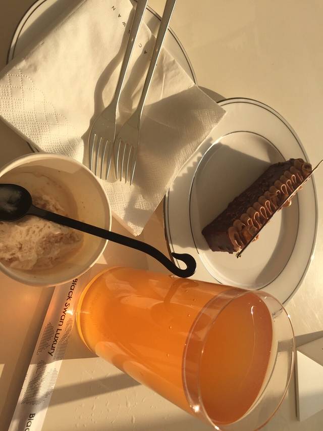 罗红摄影艺术馆