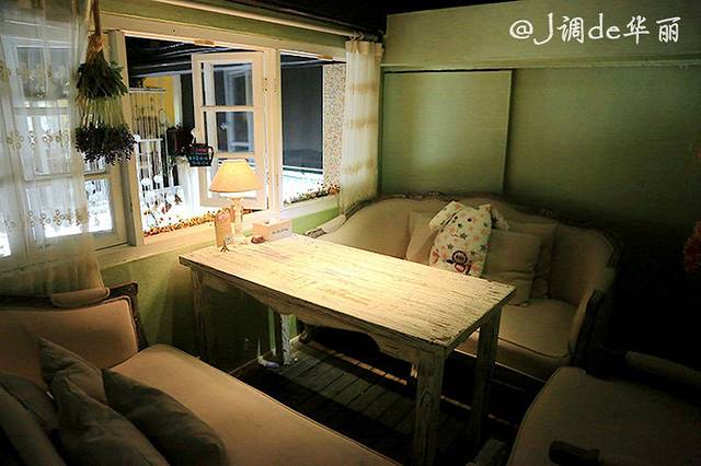 初见鲜花咖啡(酒吧街店)