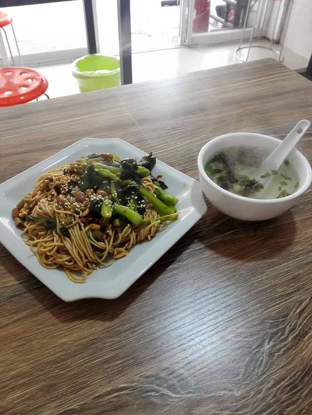 开心小吃(海宁硖东菜场店)