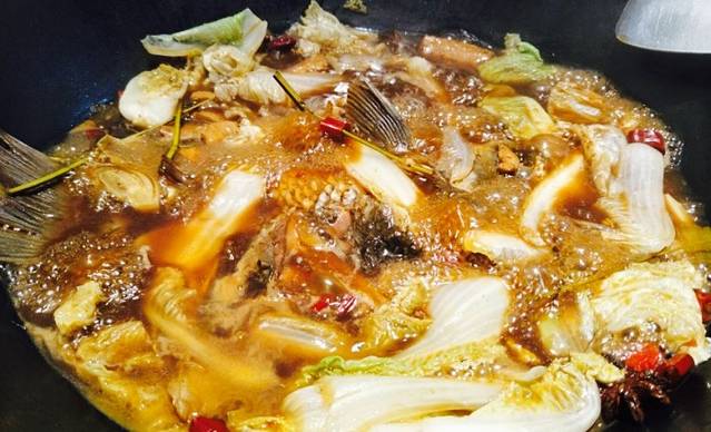 大嫂铁锅炖(新区店)