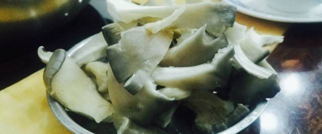 魔魔方秘制酸萝卜老鸭汤(颐画嘉园店)