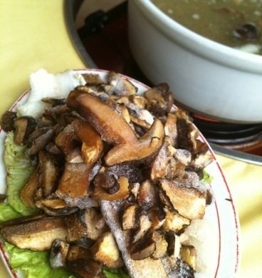 野菌皇·野生菌火锅·炒菌(关上二十年店)