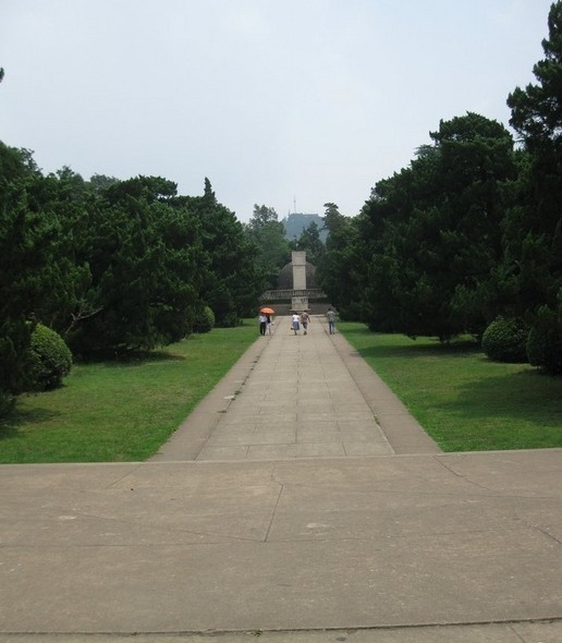 廖仲恺何香凝之墓