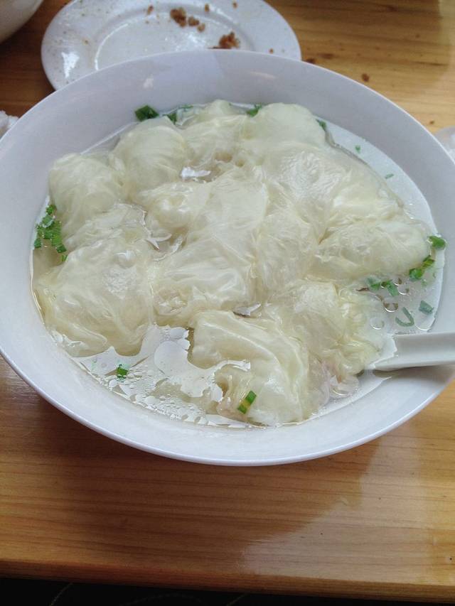 红霞泡泡馄饨
