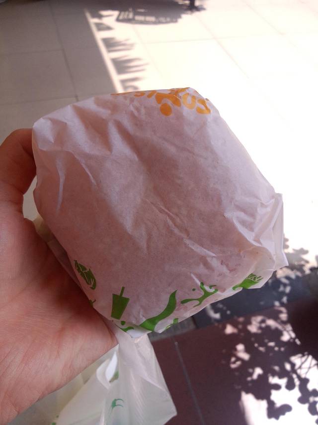 华莱士·全鸡汉堡(人和地铁B口店)