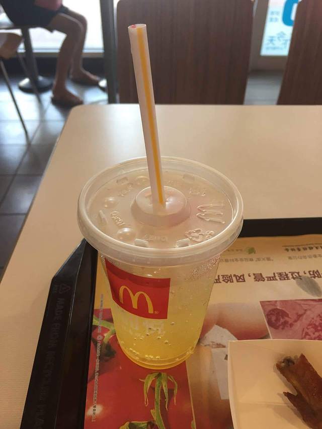 麦当劳(咸宁温泉路餐厅)