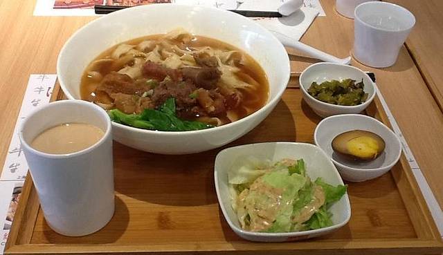 洪师傅牛肉面(文昌南路店)