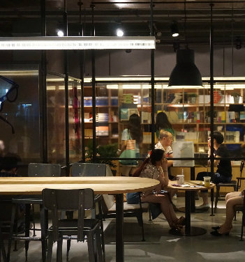 悦览树24小时(青年路店)