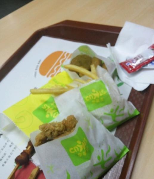 华莱士·全鸡汉堡(麻章店)