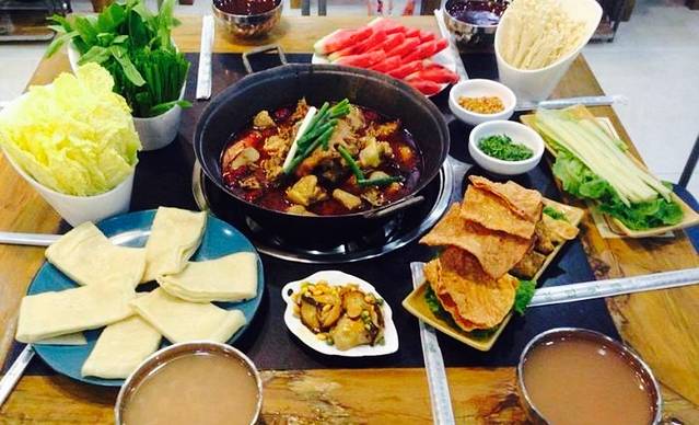 百味居活公鸡(泰和路店)