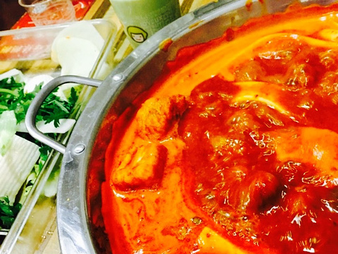 小厨娘辣糊糊(富宁街店)