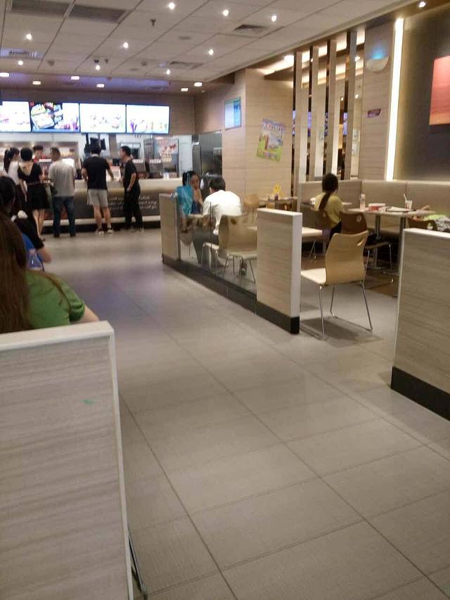 肯德基(义安乐购店)