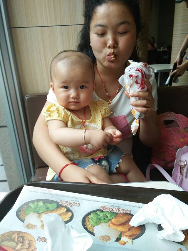 麦当劳(深圳北站高铁店)