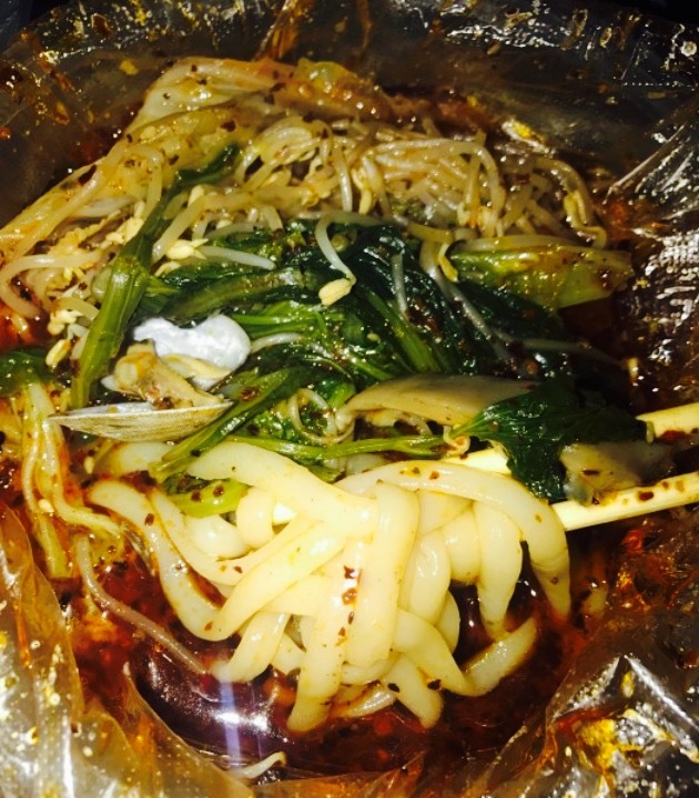 箐山砂锅麻辣烫(会展大街店)