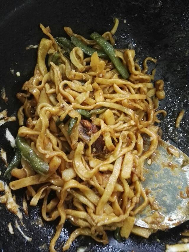 传统铁锅焖面(宏江店)