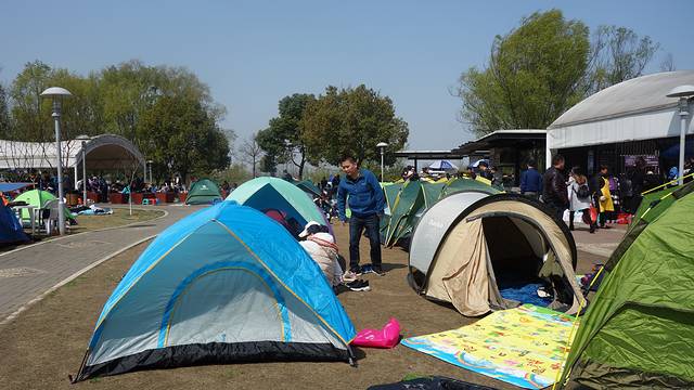晶星都市村户外烧烤土灶团建营地