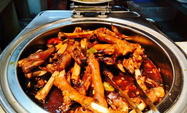 牛仔街区时尚海鲜烤肉火锅自助(江南万达店)