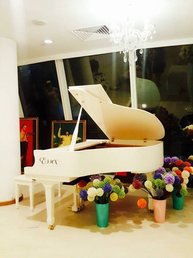 Bliss House Theme Restaurant