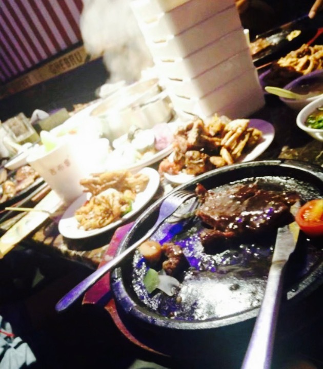 吉布鲁牛排海鲜自助(双流万达店)