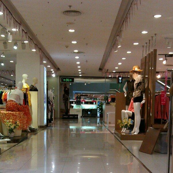 天虹商场(民治店)