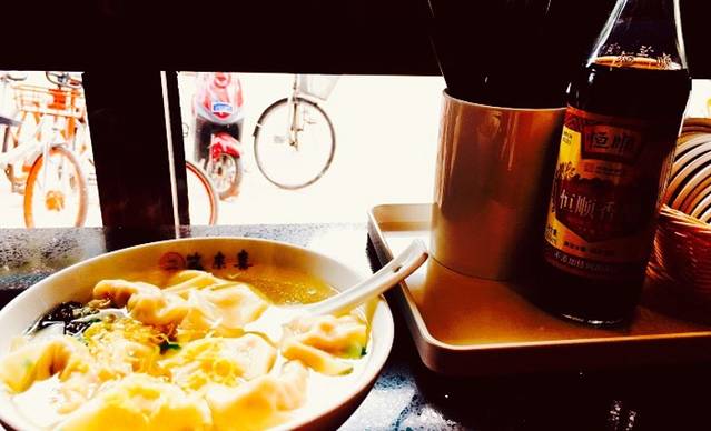 笑来喜馄饨小笼工坊店(春申路店)