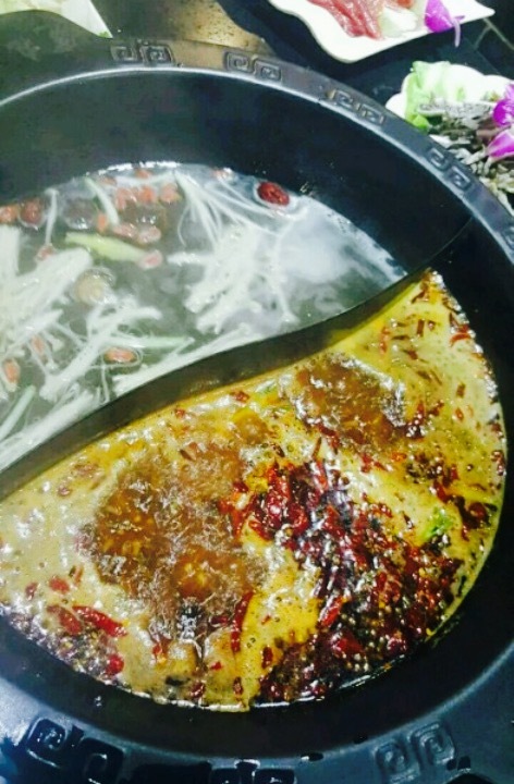 宽板凳老灶火锅(万力时代店)