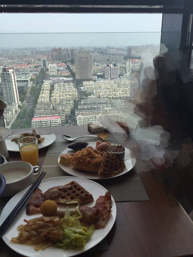 昆山金鹰尚美酒店·尚美29楼西餐厅