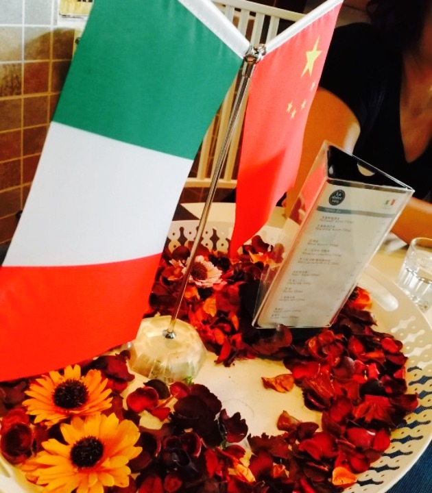 街电(La dolce vita甜蜜生活意境餐厅)