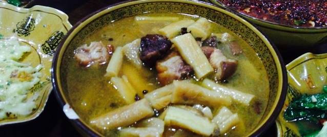 向家院柴火洋芋饭