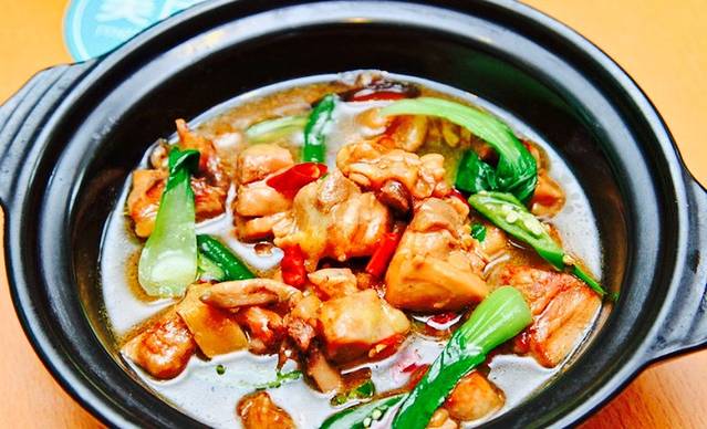 杨铭宇黄焖鸡米饭(鸣新中路店)