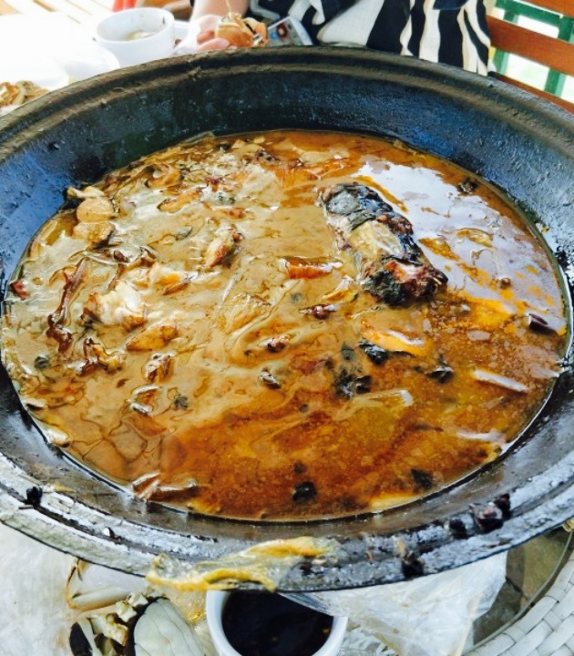 山城家常菜铁锅炖鱼