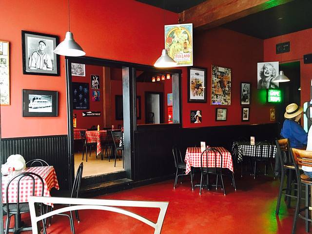 The Retro Restaurant and Lounge