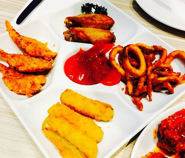 必胜客(WOW万达商业广场店)