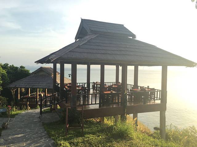 Noon Sunset View Point Restaurant