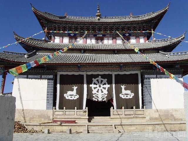 独克宗古城-古城藏经堂