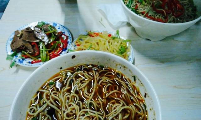 秦云老太婆摊摊面(山海关店)