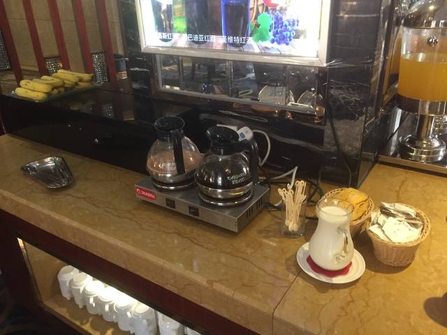 假日牛扒西餐厅