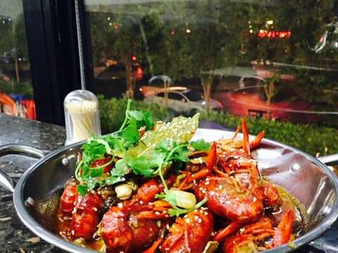 四间房私房菜(津围公路店)