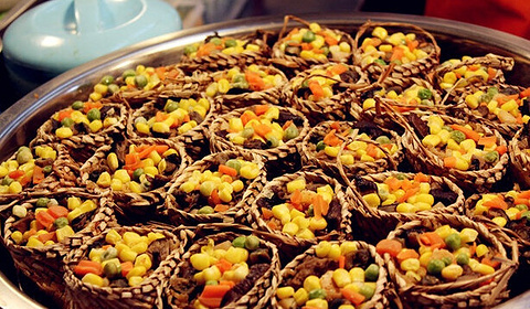 特色美食小吃街