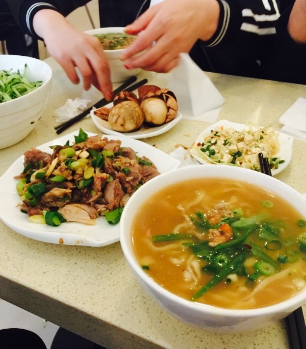 擀面郎骨汤面(体育路店)