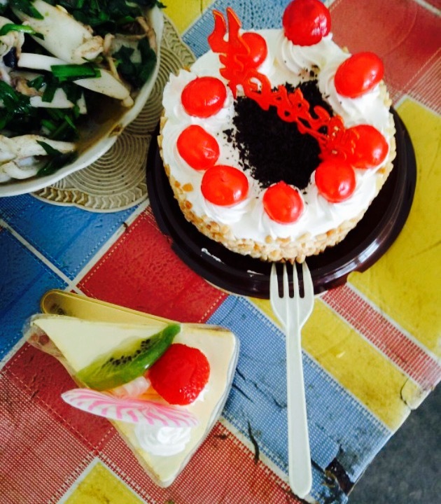 流浪人家重庆鸡公煲排骨米饭(房产开发店)