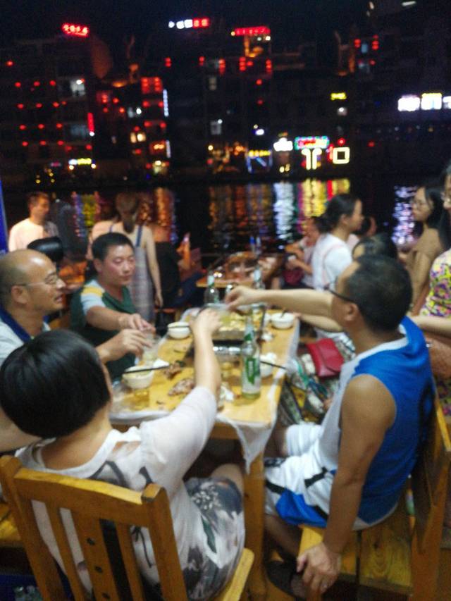 苗妹子烤鱼酸汤鱼