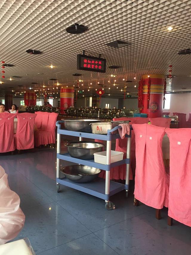 景区诺日朗餐厅