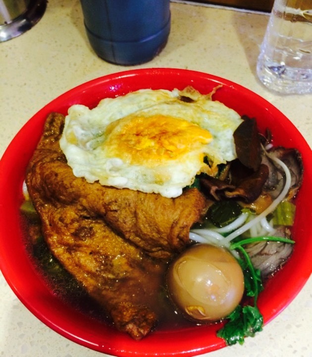 王记花溪牛肉粉