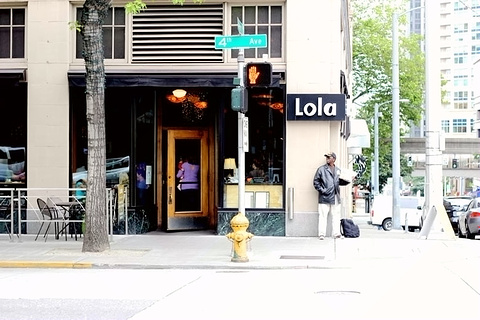 Lola