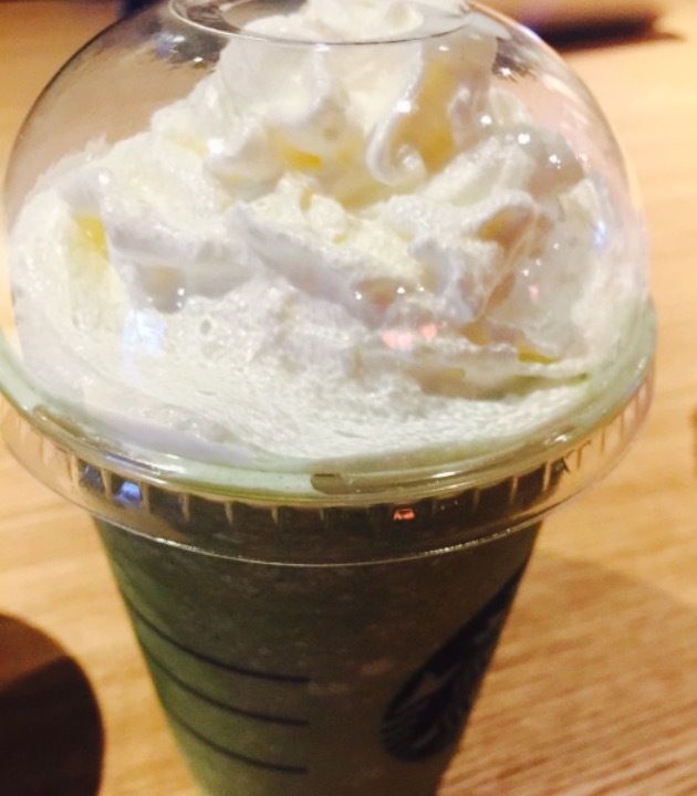 星巴克(松江三湘财富广场店)