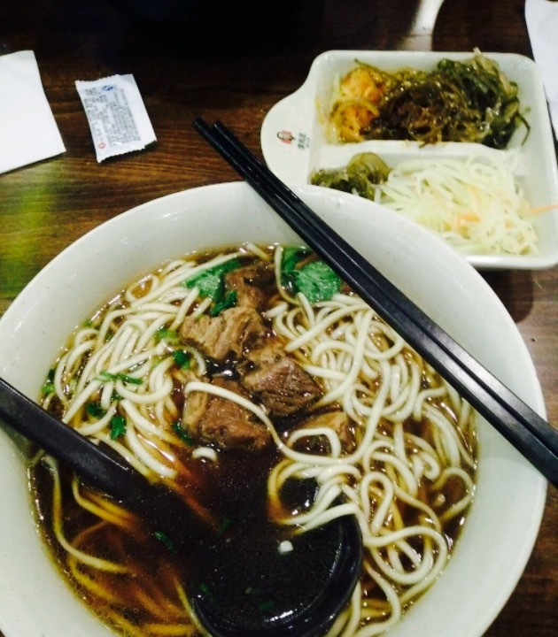 李先生牛肉面大王(文艺路大润发店)